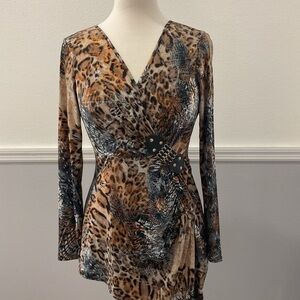 VENUS Animal Print Long Sleeve Tunic Top